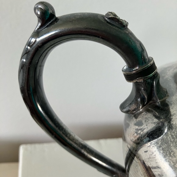 Vintage silver teapot - Picture 4 of 8